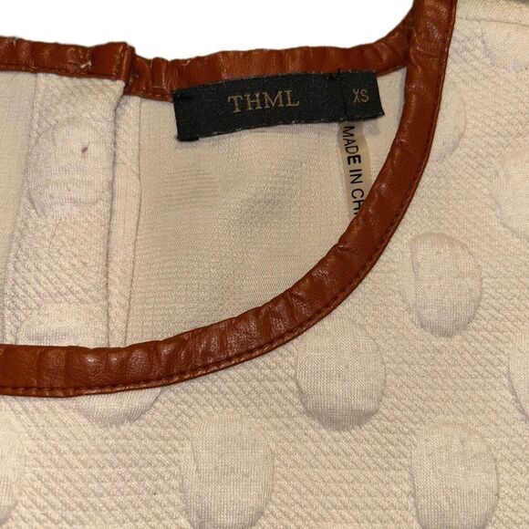 THML Textured Peplum Top XS - Picture 4 of 5